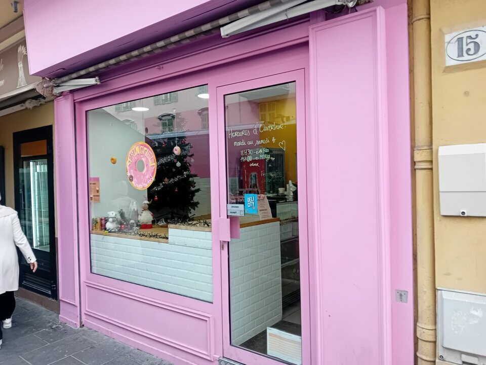 LIBERTE COMMERCES CESSION-LOCAL COMMERCIAL-NICE-06