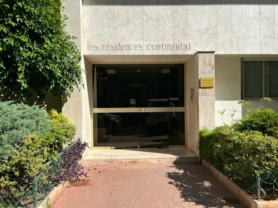 LIBERTE COMMERCES LOCATION-BUREAUX-NICE-06