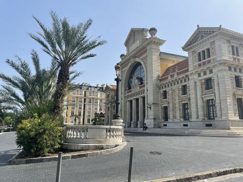 LIBERTE COMMERCES VENTE-FONDS DE COMMERCE-NICE-06