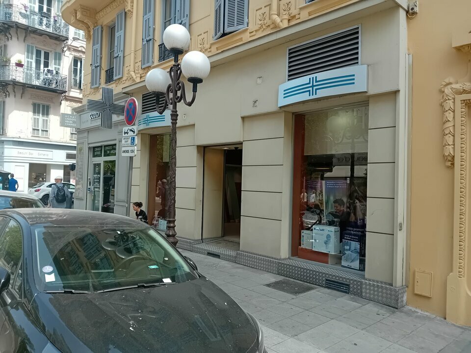 LIBERTE COMMERCES CESSION-LOCAL COMMERCIAL-NICE-06