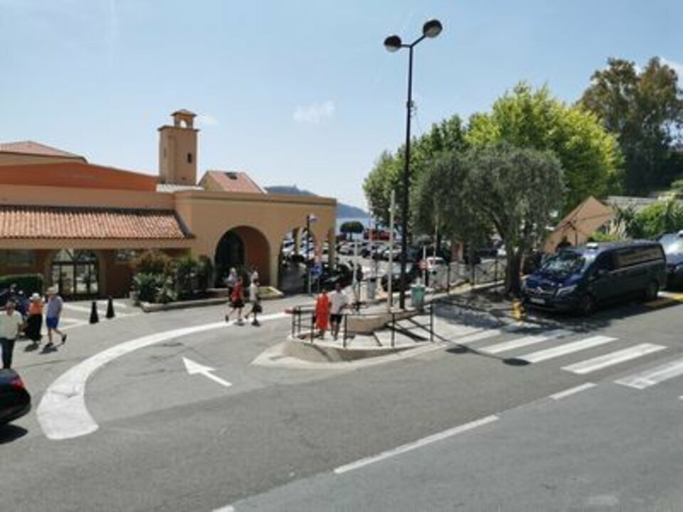 LIBERTE COMMERCES VENTE-FONDS DE COMMERCE-VILLEFRANCHE_SUR_MER-06