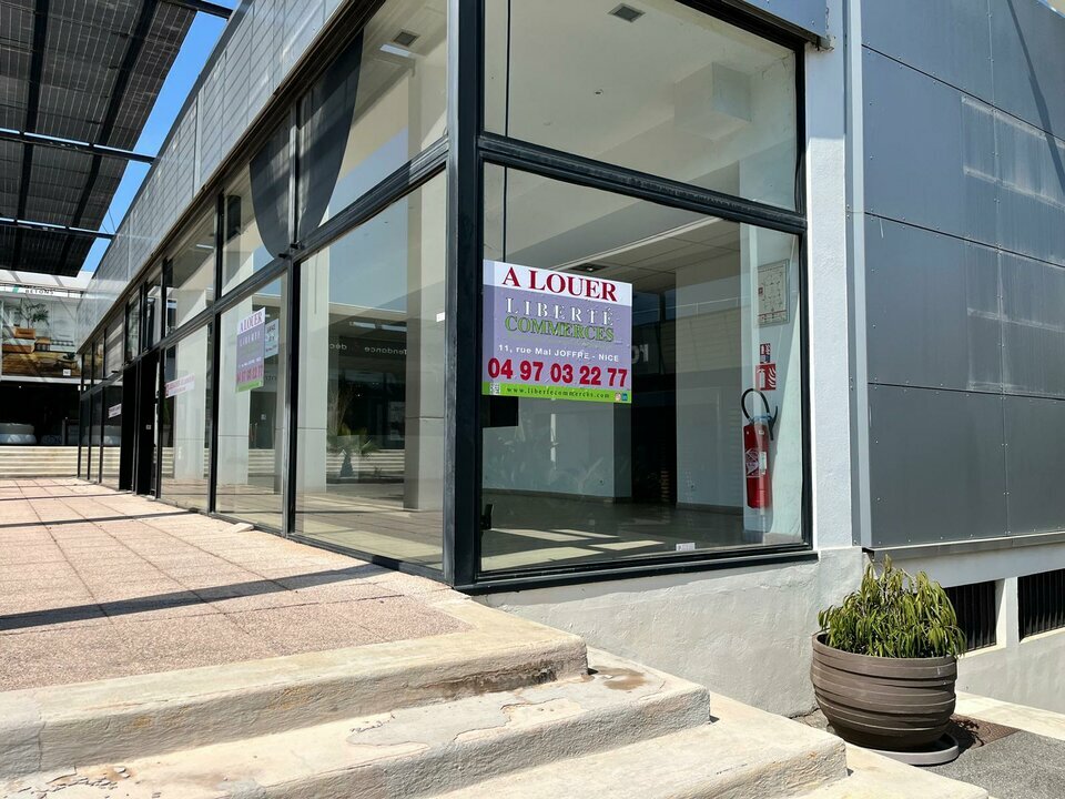 LIBERTE COMMERCES LOCATION-LOCAL COMMERCIAL-VALLAURIS-06