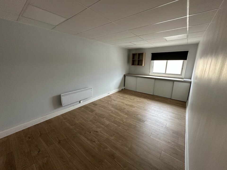 DELOUSTAL IMMOBILIER LOCATION-BUREAUX-CHAMPIGNY_SUR_MARNE-94