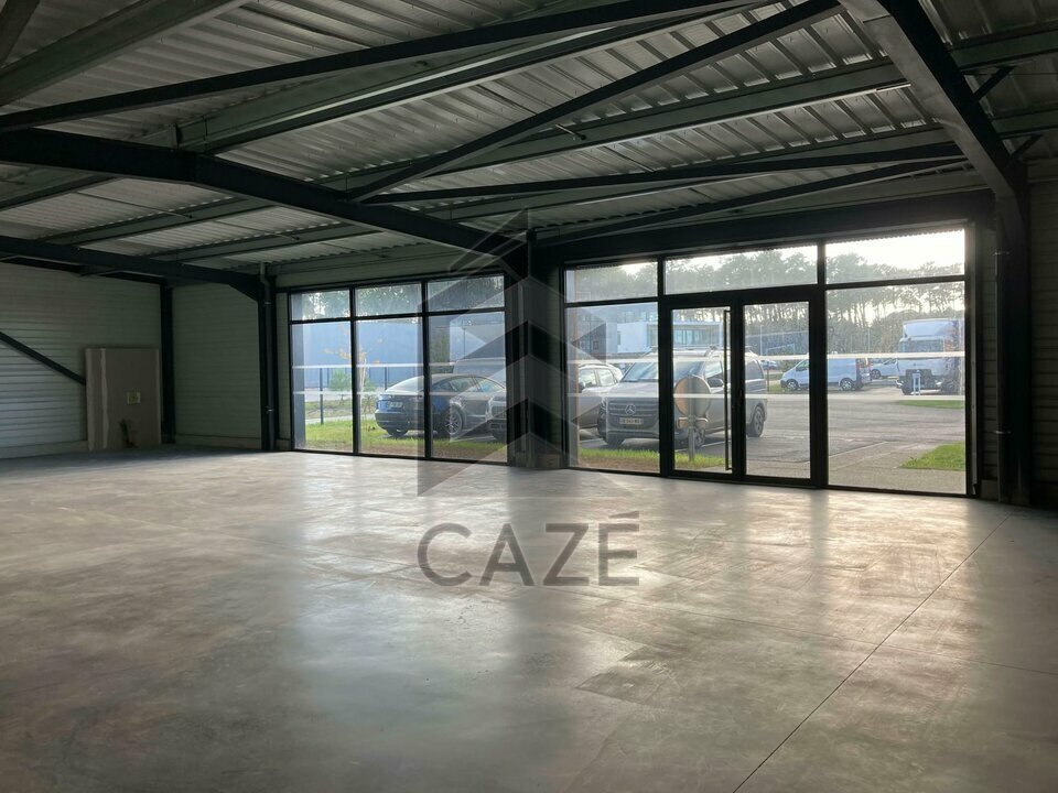 CAZE IMMOBILIER LOCATION-LOCAL COMMERCIAL-MEES-40