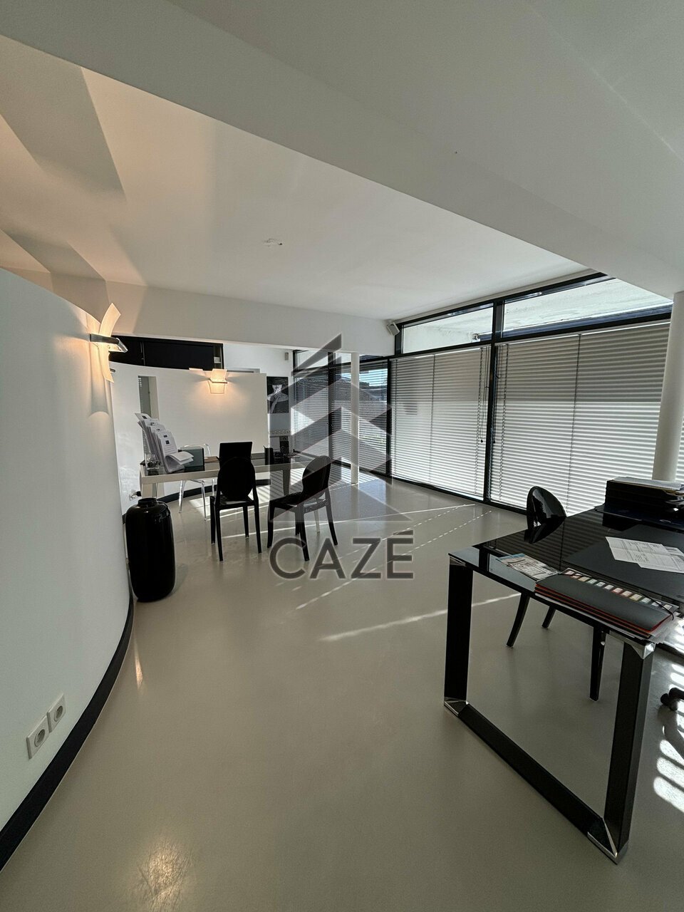 CAZE IMMOBILIER LOCATION-BUREAUX-BORDEAUX-33