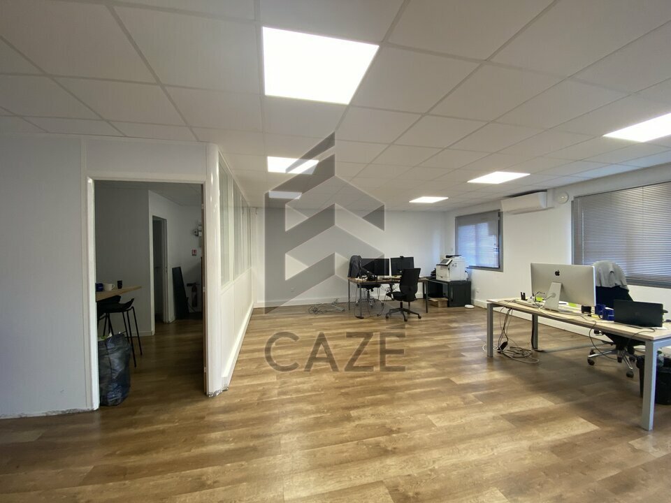 CAZE IMMOBILIER LOCATION-BUREAUX-LE_HAILLAN-33