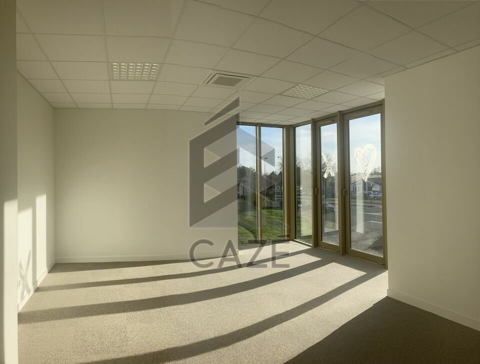CAZE IMMOBILIER LOCATION-BUREAUX-SAINTES-17