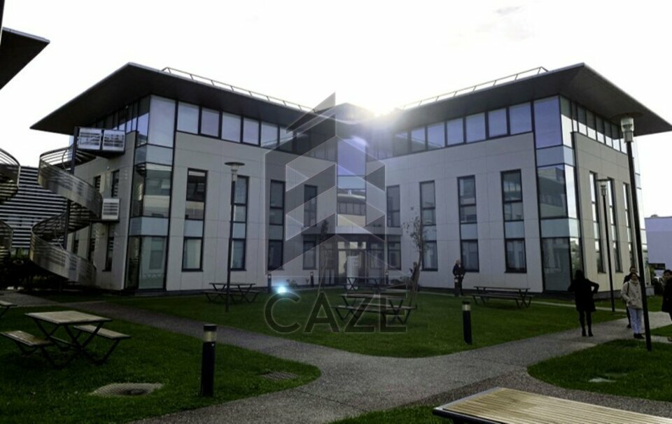 CAZE IMMOBILIER LOCATION-BUREAUX-LE_HAILLAN-33