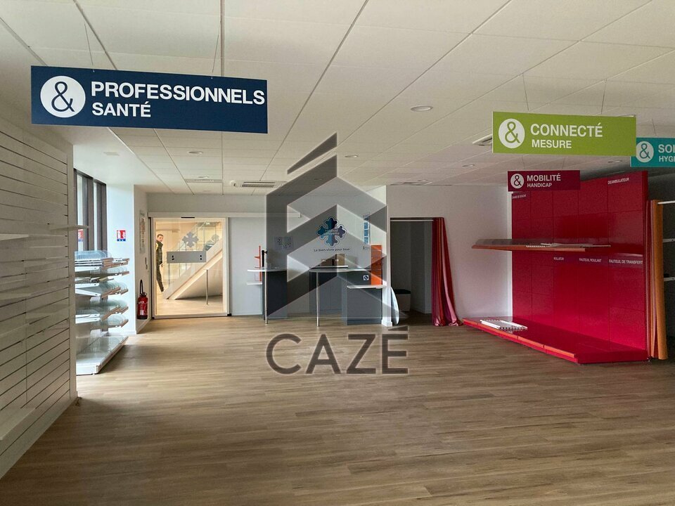 CAZE IMMOBILIER LOCATION-LOCAL COMMERCIAL-MEES-40