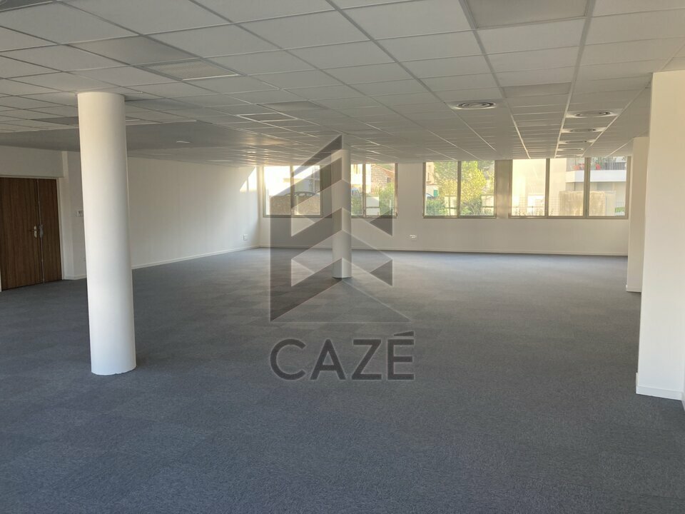 CAZE IMMOBILIER LOCATION-BUREAUX-ANGOULEME-16