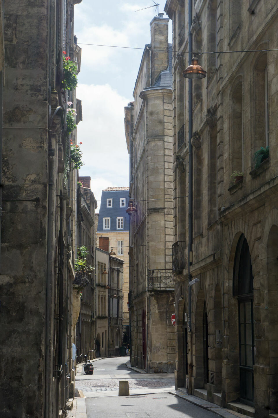 CAZE IMMOBILIER VENTE-LOCAL D'ACTIVITE-BORDEAUX-33