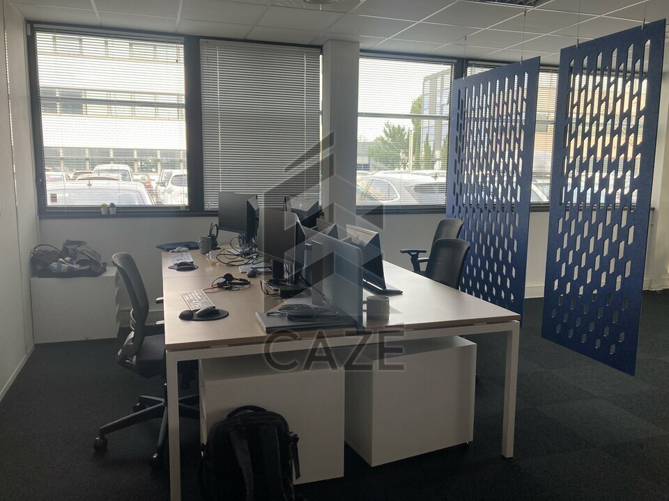 CAZE IMMOBILIER LOCATION-BUREAUX-PESSAC-33