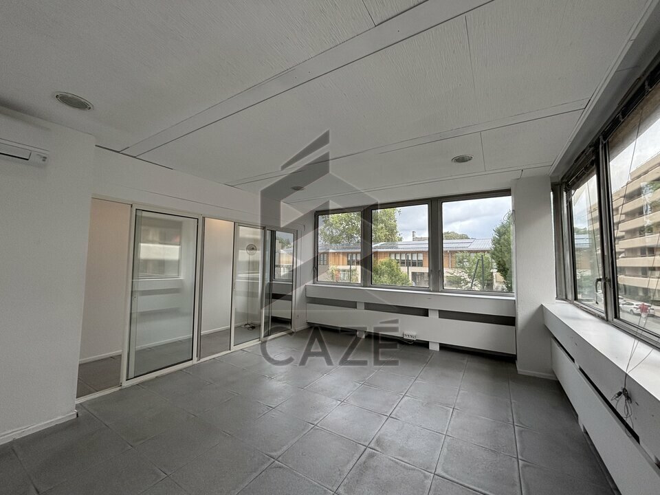 CAZE IMMOBILIER LOCATION-BUREAUX-BORDEAUX-33