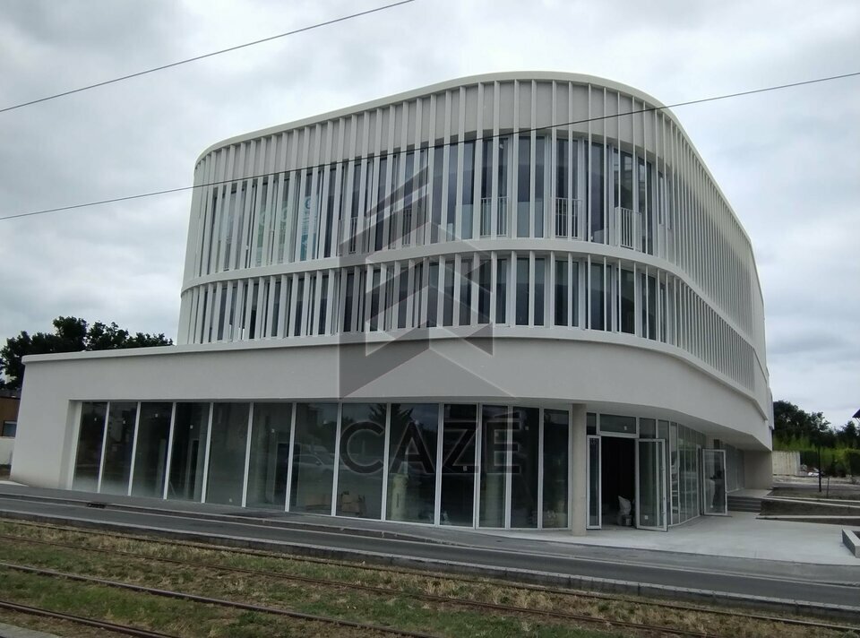 CAZE IMMOBILIER LOCATION-BUREAUX-LE_BOUSCAT-33