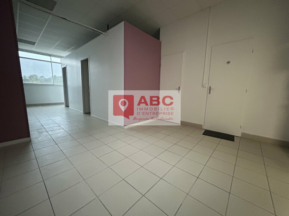 ABC IE LOCATION-BUREAUX-LE_CRES-34