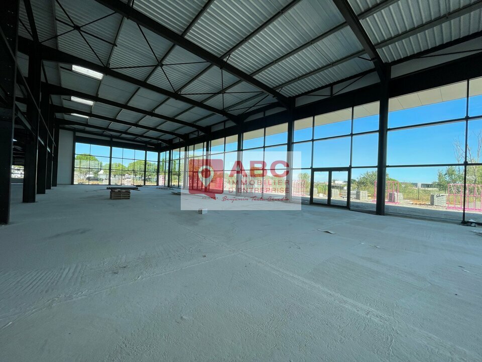 ABC IE LOCATION-LOCAL COMMERCIAL-MAUGUIO-34