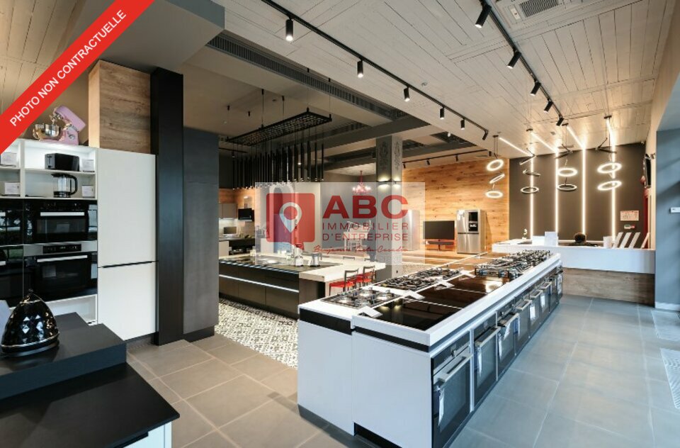 ABC IE LOCATION-LOCAL COMMERCIAL-MAUGUIO-34