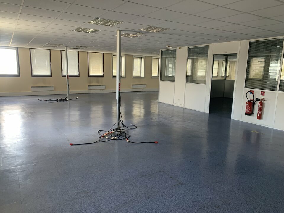AP CONSEIL IMMO VENTE-BUREAUX-MONTIGNY_LE_BRETONNEUX-78