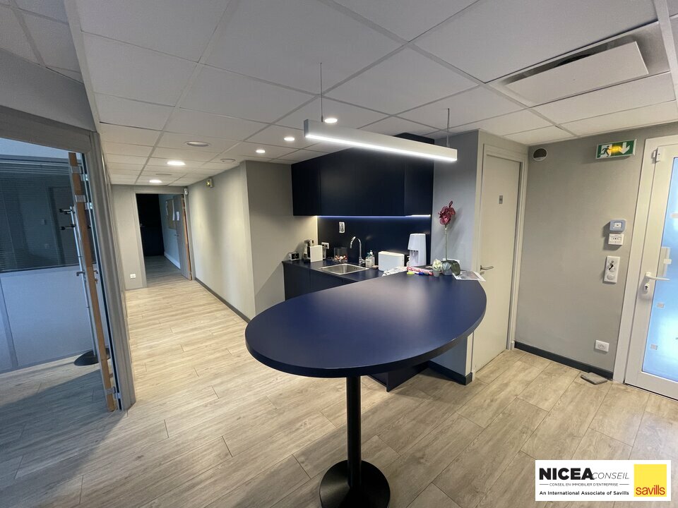 SAVILLS NICEA CONSEIL VENTE-BUREAUX-CANNES_LA_BOCCA-06