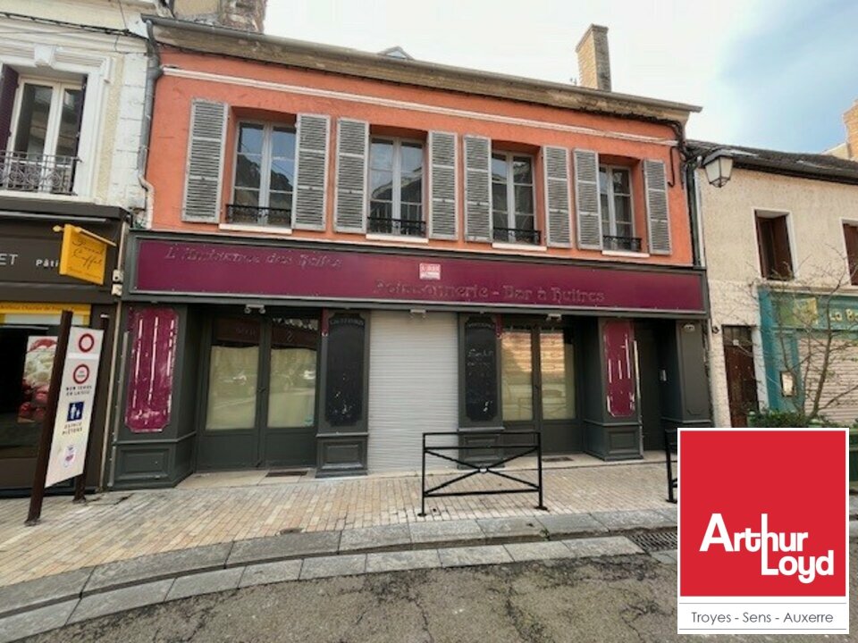 ARTHUR LOYD TROYES LOCATION-LOCAL COMMERCIAL-SENS-89