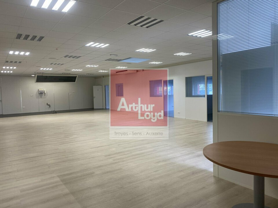ARTHUR LOYD TROYES LOCATION-LOCAL COMMERCIAL-TROYES-10