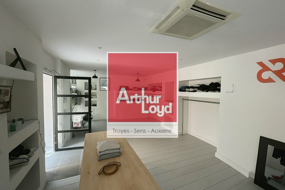 ARTHUR LOYD TROYES LOCATION-LOCAL COMMERCIAL-AUXERRE-89