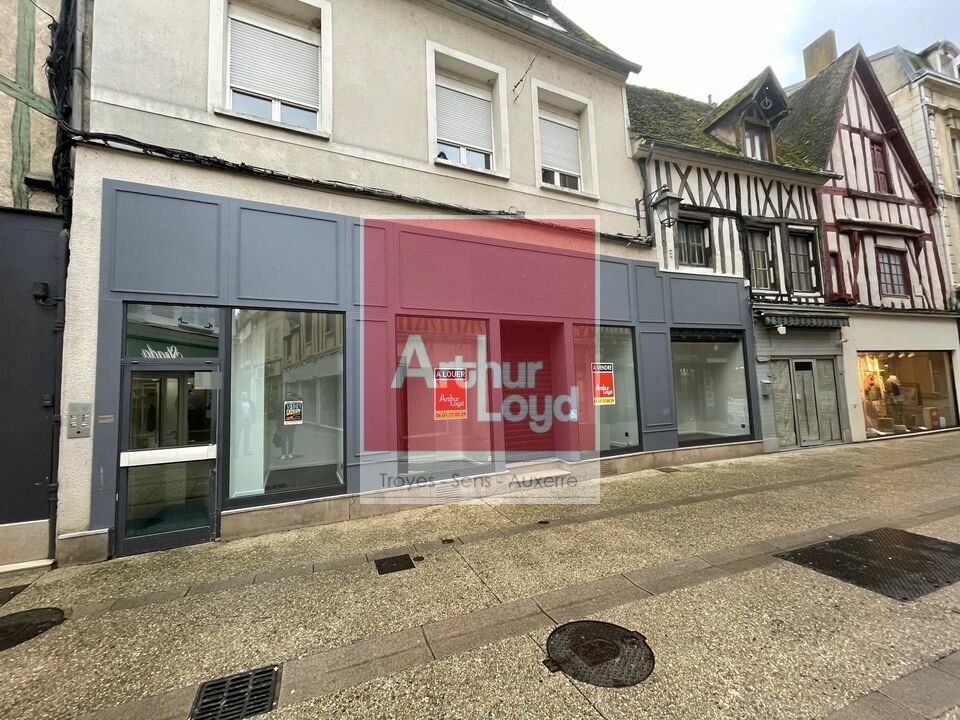ARTHUR LOYD TROYES LOCATION-LOCAL COMMERCIAL-SENS-89