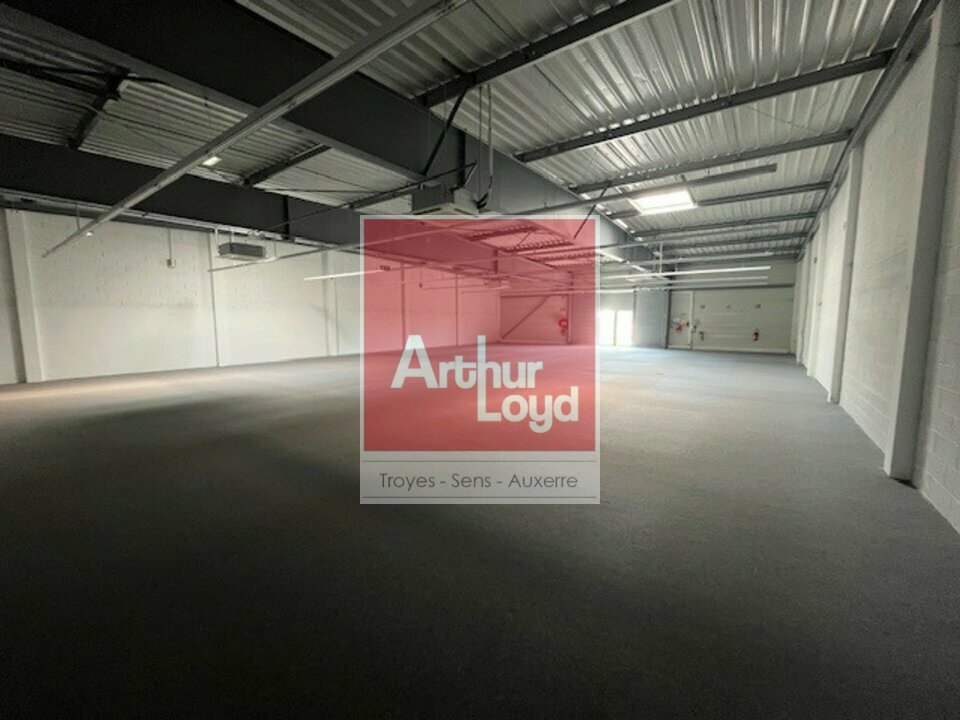 ARTHUR LOYD TROYES LOCATION-LOCAL COMMERCIAL-MIGENNES-89