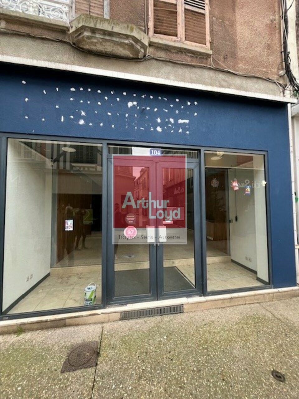 ARTHUR LOYD TROYES LOCATION-LOCAL COMMERCIAL-SENS-89