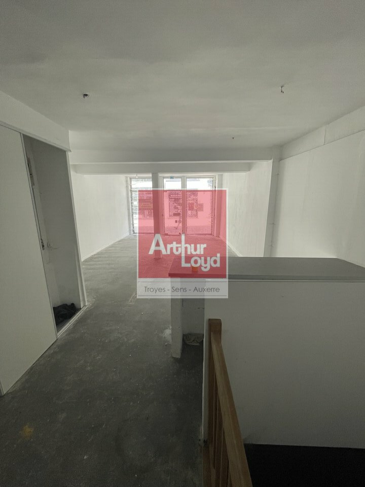 ARTHUR LOYD TROYES VENTE-LOCAL COMMERCIAL-SENS-89