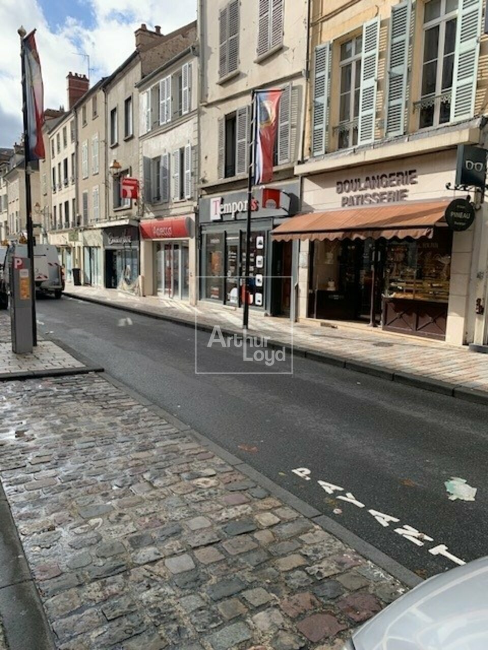 ARTHUR LOYD 77-91 VENTE-LOCAL COMMERCIAL-MELUN-77