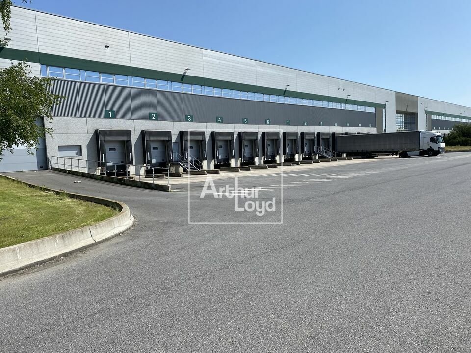 ARTHUR LOYD 77-91 LOCATION-ENTREPOT-MOISSY_CRAMAYEL-77