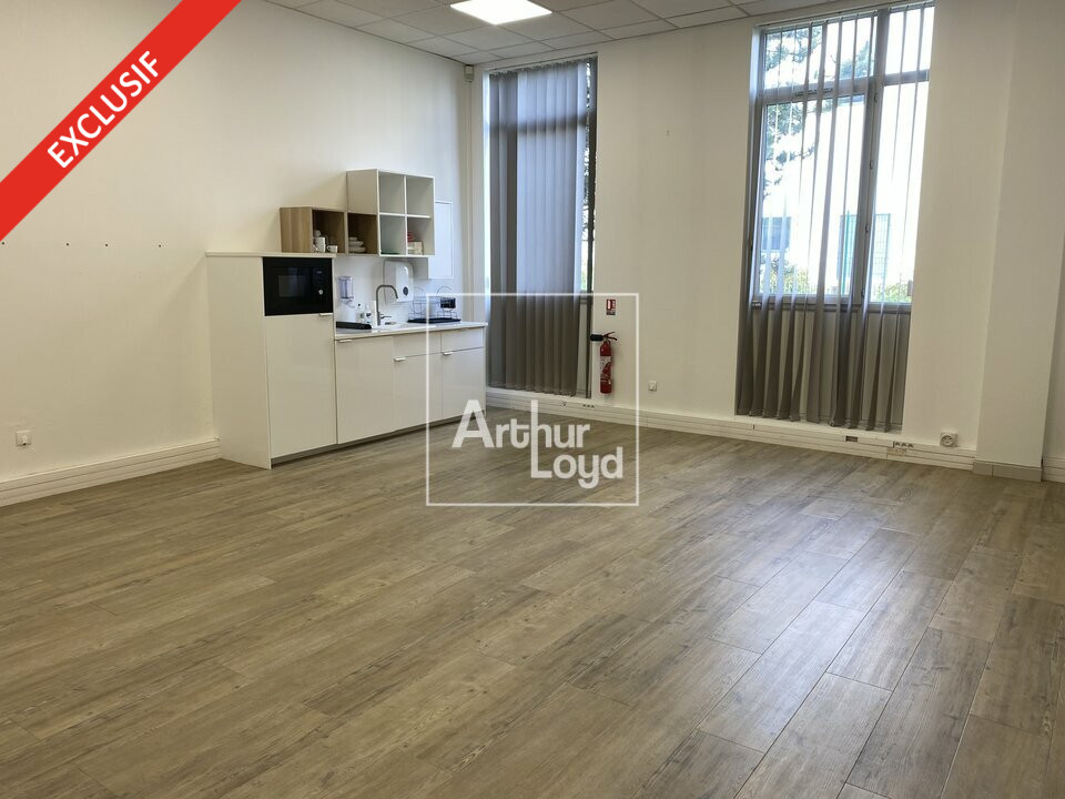 ARTHUR LOYD 77-91 LOCATION-BUREAUX-LIEUSAINT-77