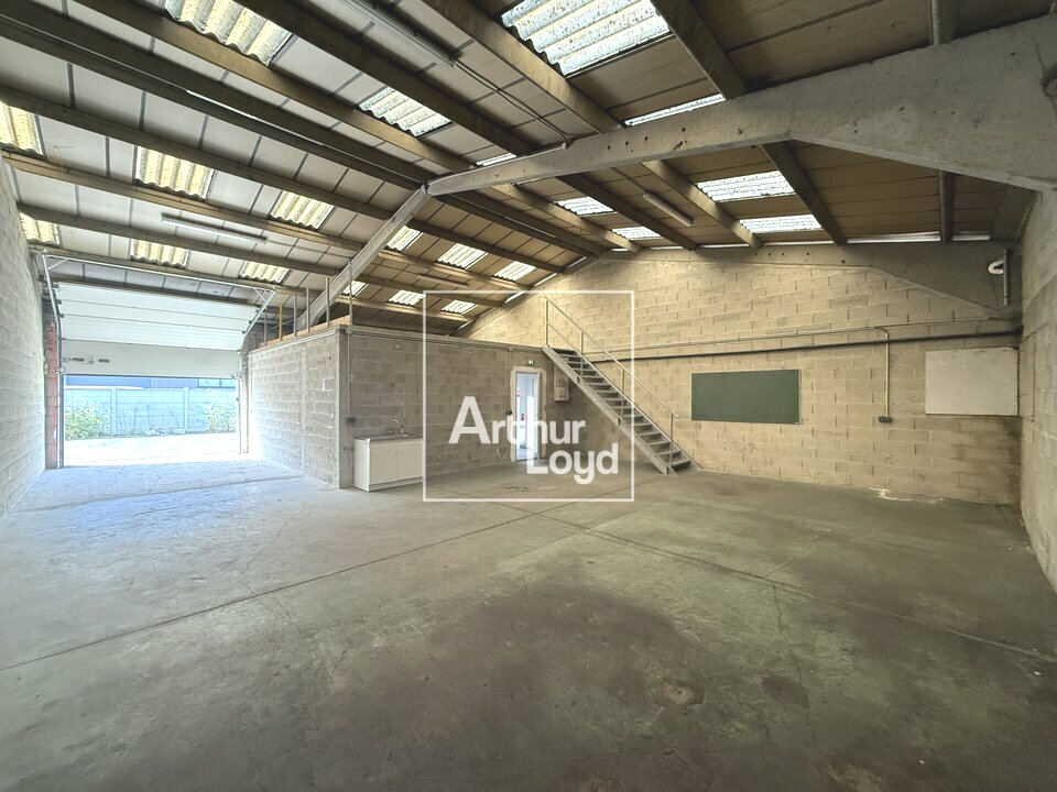 ARTHUR LOYD 77-91 LOCATION-LOCAL D'ACTIVITE-OZOIR-LA-FERRIERE-77