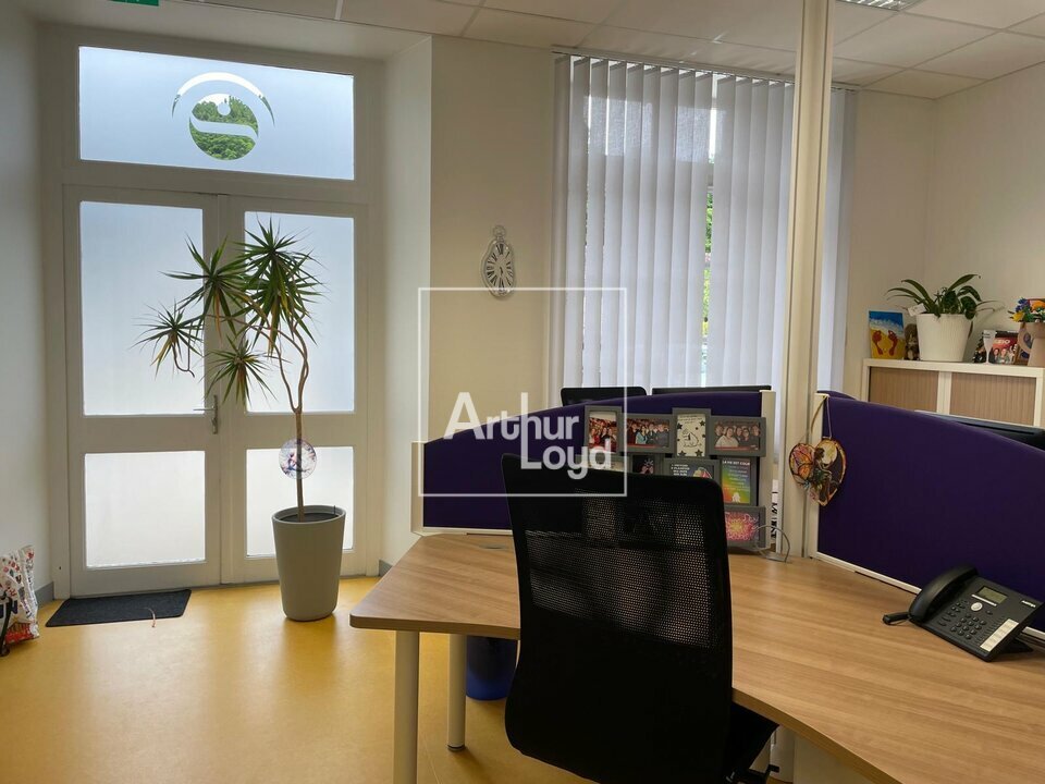 ARTHUR LOYD 77-91 VENTE-BUREAUX-VAUX-LE-PENIL-77