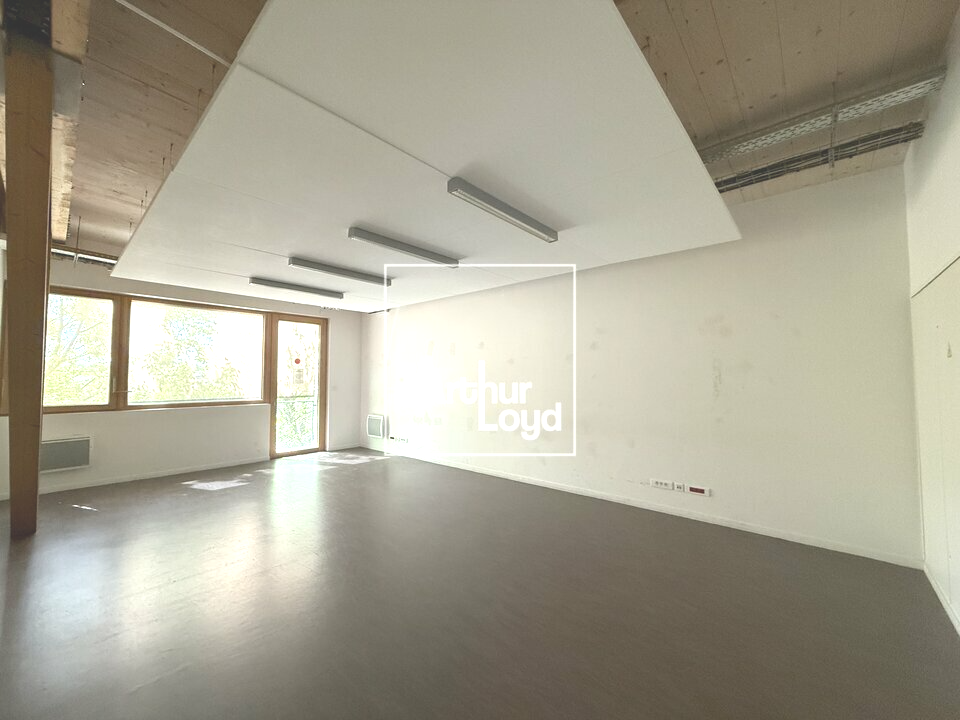 ARTHUR LOYD 77-91 LOCATION-BUREAUX-SAVIGNY-LE-TEMPLE-77