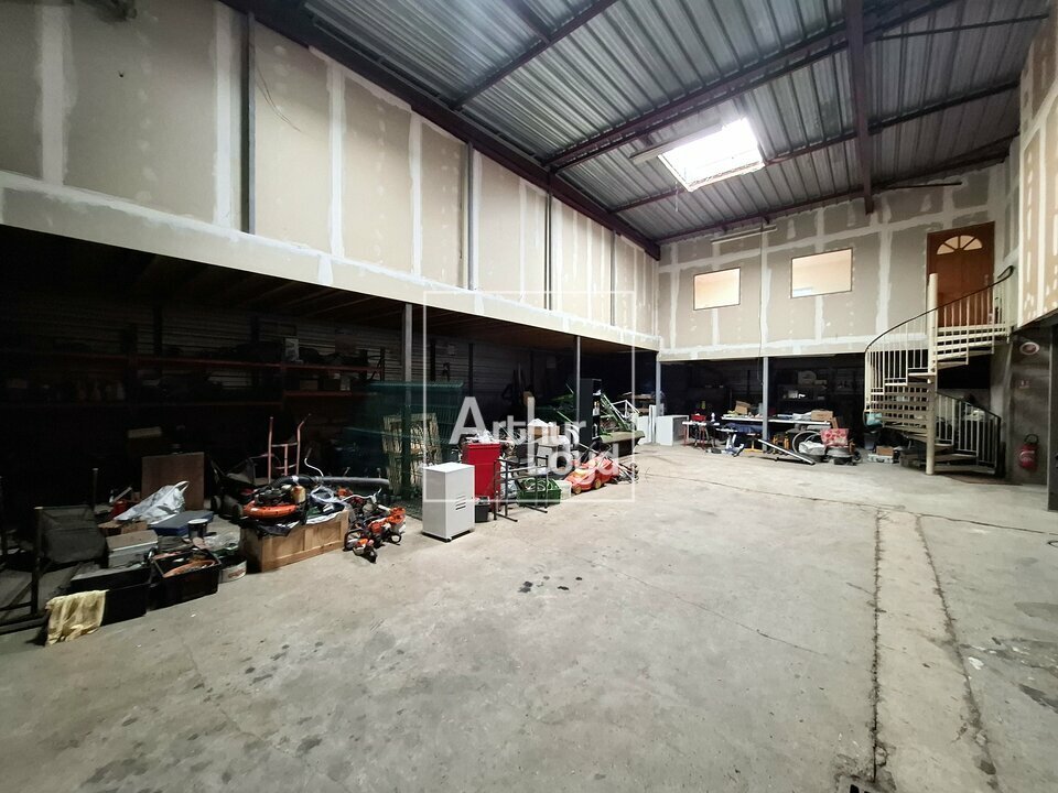 ARTHUR LOYD 77-91 VENTE-ENTREPOT-DAMMARIE-LES-LYS-77