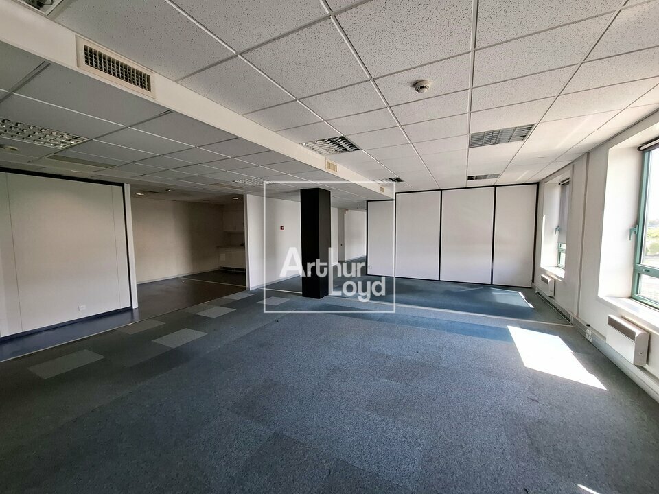 ARTHUR LOYD 77-91 LOCATION-BUREAUX-MELUN-77