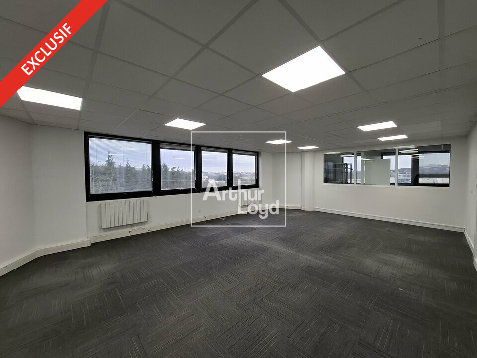 ARTHUR LOYD 77-91 LOCATION-BUREAUX-LOGNES-77