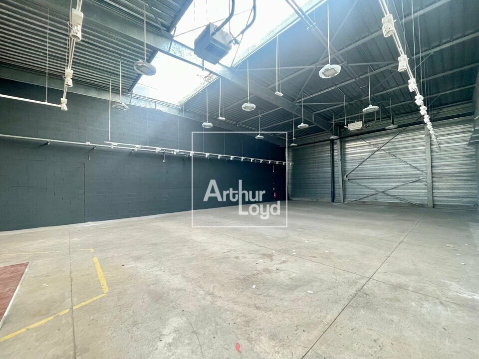 ARTHUR LOYD 77-91 LOCATION-LOCAL D'ACTIVITE-VAUX_LE_PENIL-77