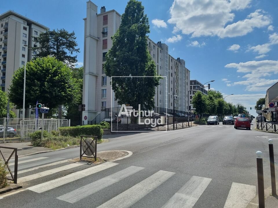 ARTHUR LOYD 77-91 VENTE-LOCAL COMMERCIAL-AVON-77