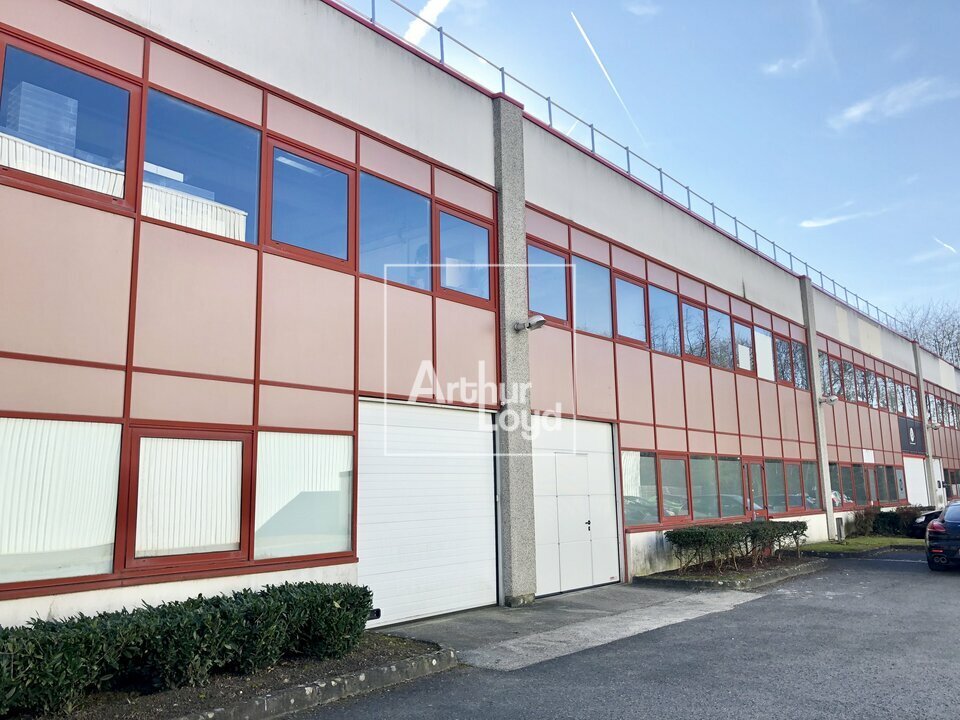 ARTHUR LOYD 77-91 LOCATION-LOCAL D'ACTIVITE-SAVIGNY-LE-TEMPLE-77