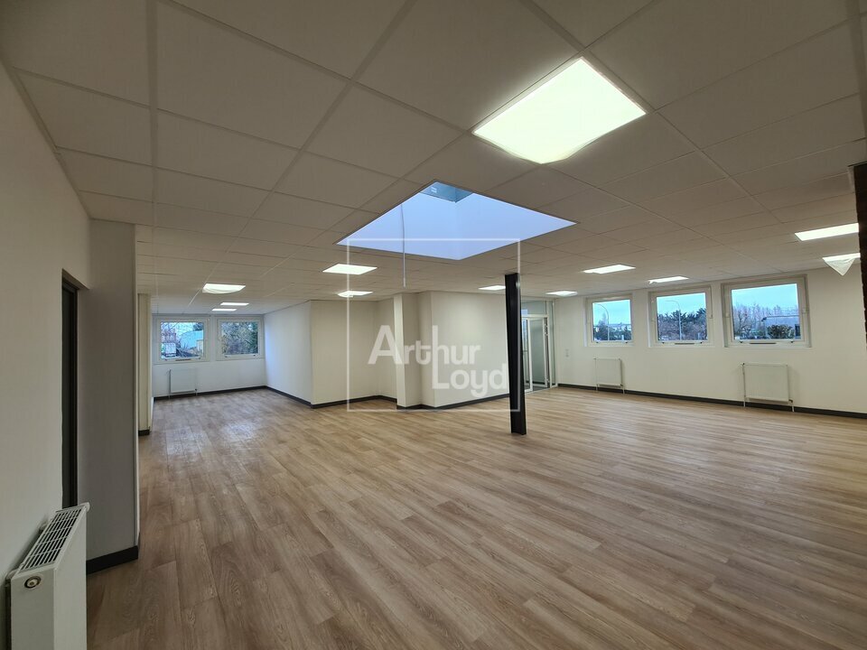 ARTHUR LOYD 77-91 LOCATION-BUREAUX-VAUX_LE_PENIL-77