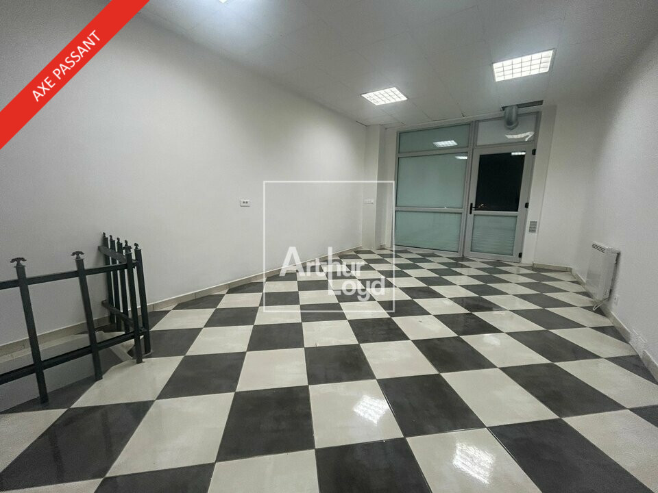 ARTHUR LOYD 77-91 VENTE-LOCAL COMMERCIAL-MELUN-77