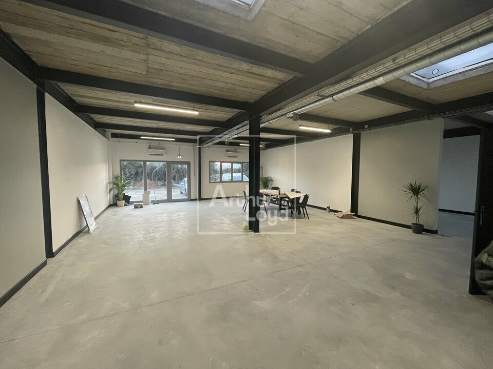 ARTHUR LOYD 77-91 LOCATION-LOCAL D'ACTIVITE-VAUX_LE_PENIL-77