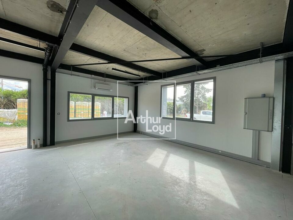 ARTHUR LOYD 77-91 LOCATION-LOCAL D'ACTIVITE-VAUX_LE_PENIL-77
