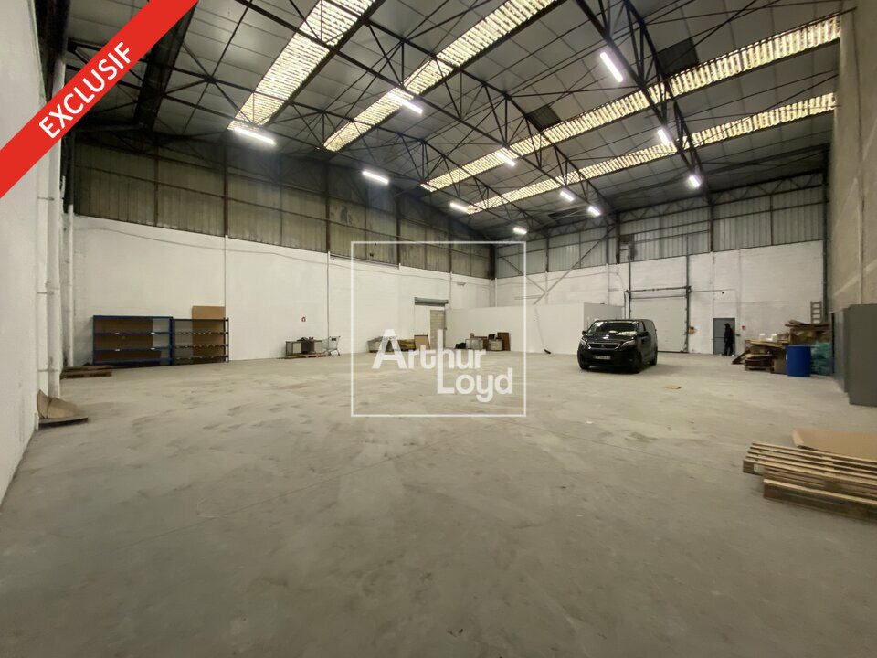 ARTHUR LOYD 77-91 VENTE-LOCAL D'ACTIVITE-MONTEREAU_FAUT_YONNE-77