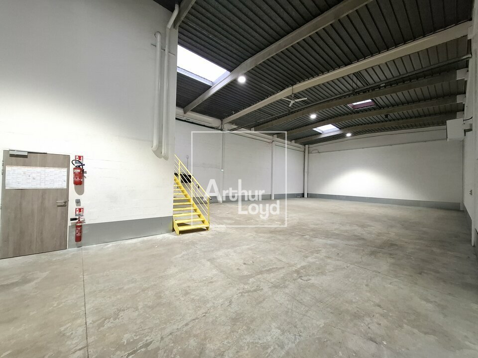 ARTHUR LOYD 77-91 LOCATION-LOCAL D'ACTIVITE-TORCY-77