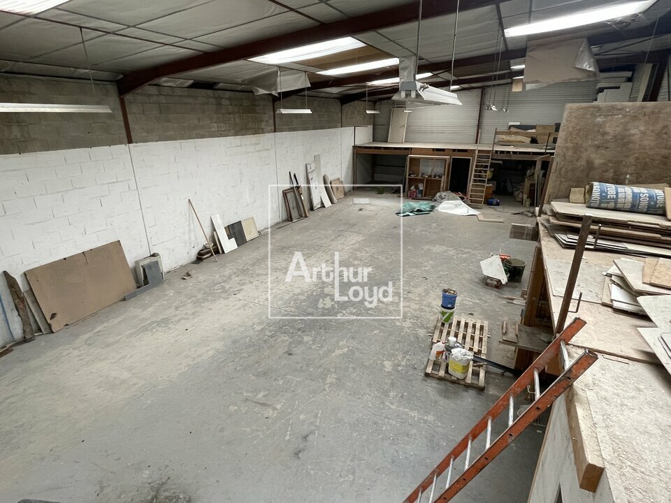 ARTHUR LOYD 77-91 LOCATION-LOCAL D'ACTIVITE-VAUX_LE_PENIL-77