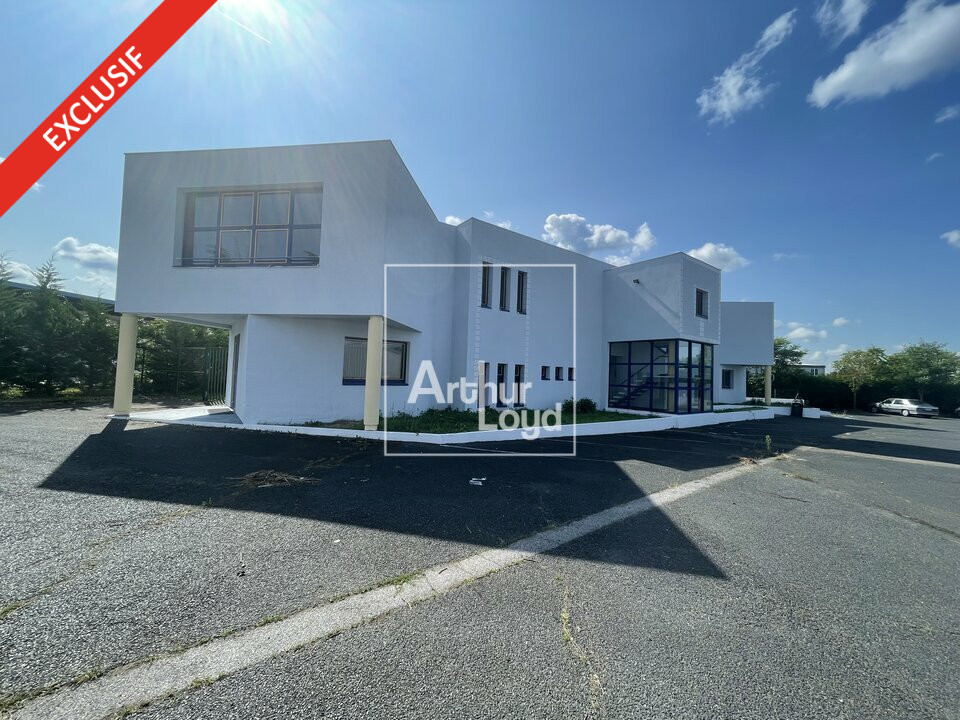 ARTHUR LOYD 77-91 VENTE-BUREAUX-VAUX_LE_PENIL-77